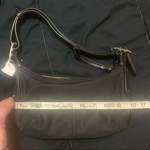 Black Coach Shoulder purse Good 2 Gr8 Condition
